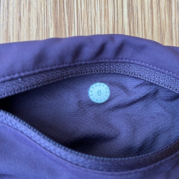 Lululemon Speed Short-Eggplant Color. Size 6 - Picture 6 of 8